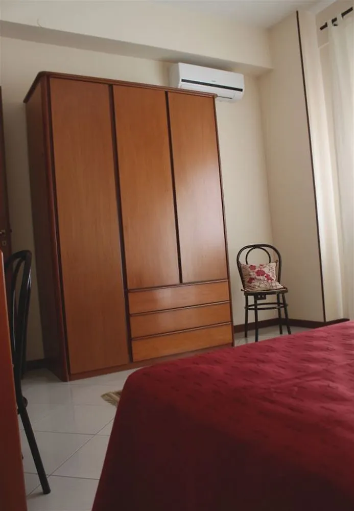 B&B Dietro Il Politeama Palermo Bed & Breakfast