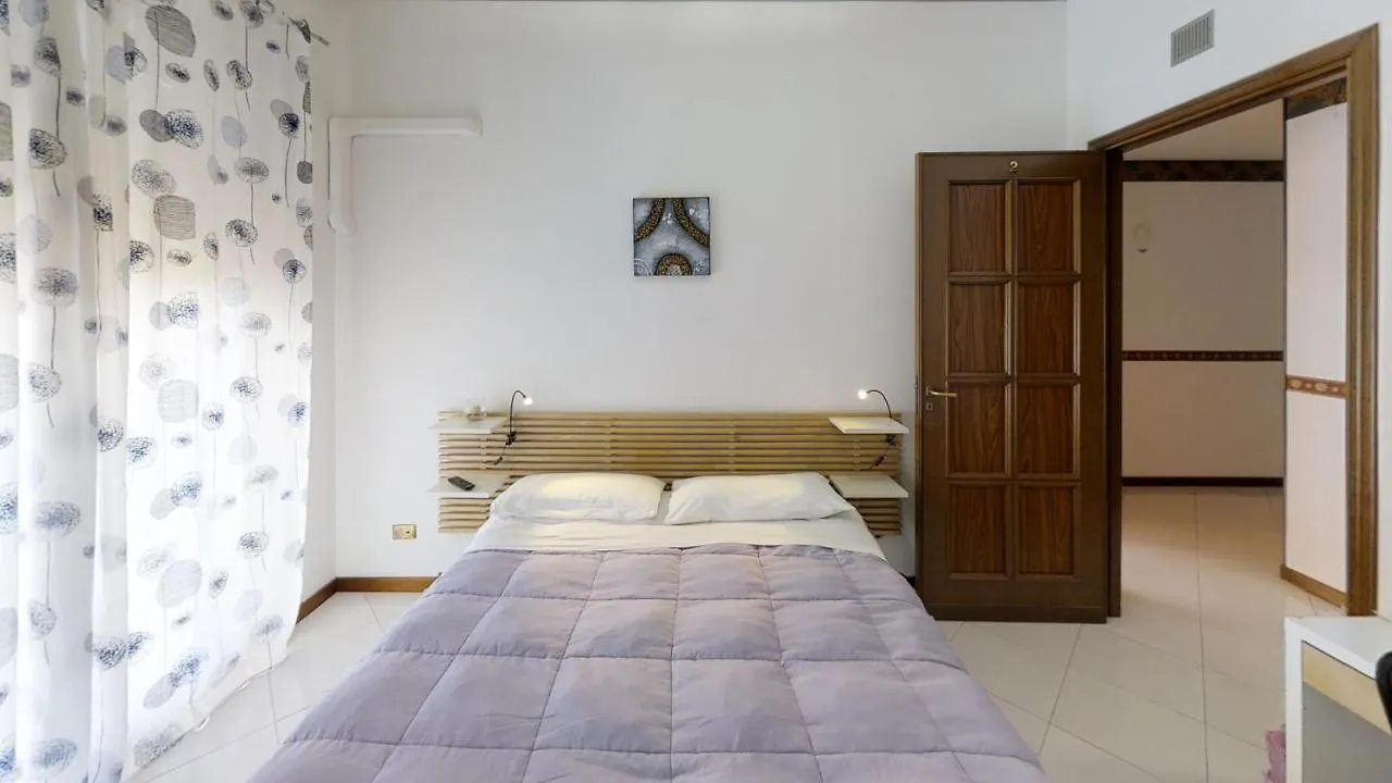 B&B Dietro Il Politeama Palermo Italy