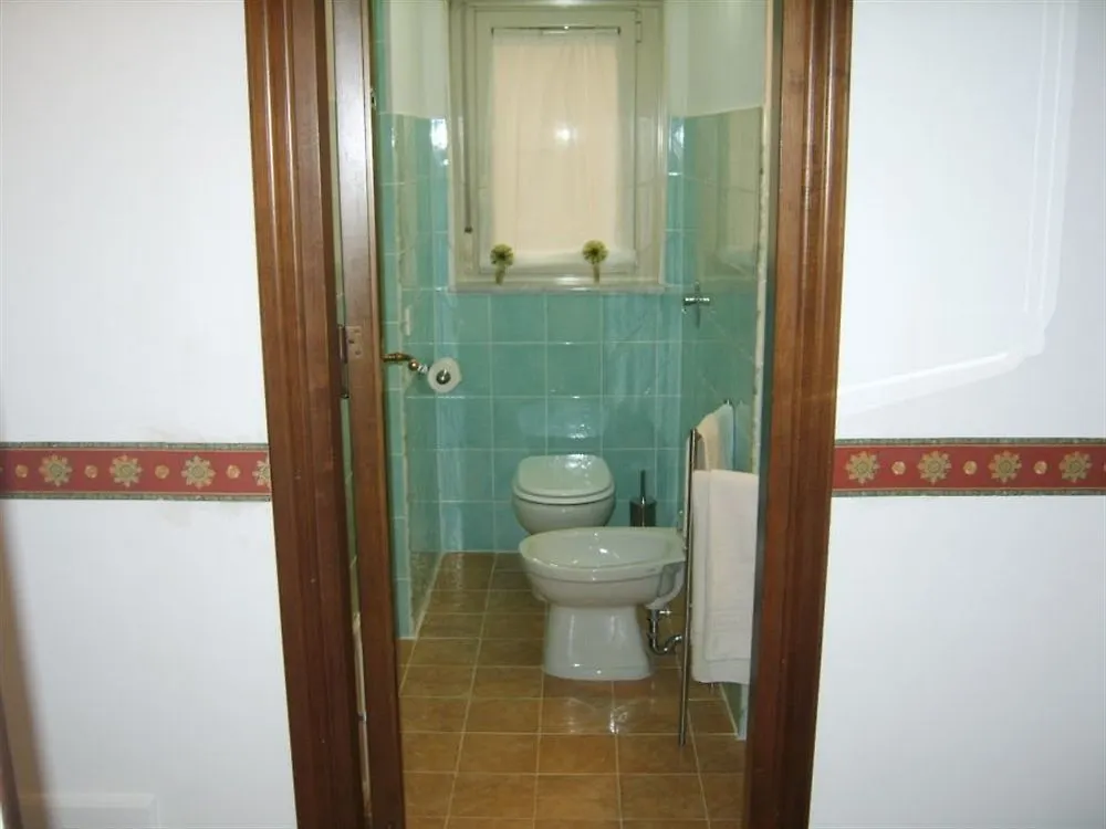 ** Bed & Breakfast B&B Dietro Il Politeama Palermo Italia