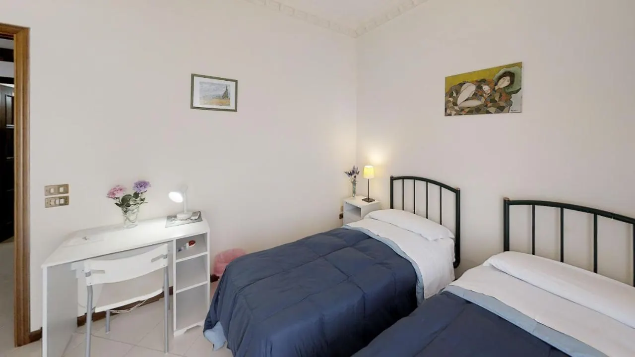 B&B Dietro Il Politeama Palermo Bed & Breakfast