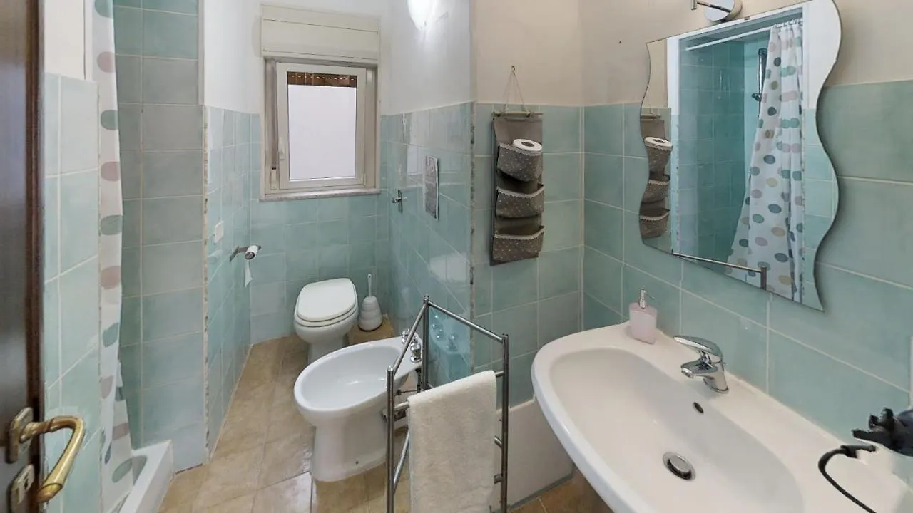 ** Bed & Breakfast B&B Dietro Il Politeama Palermo Italia